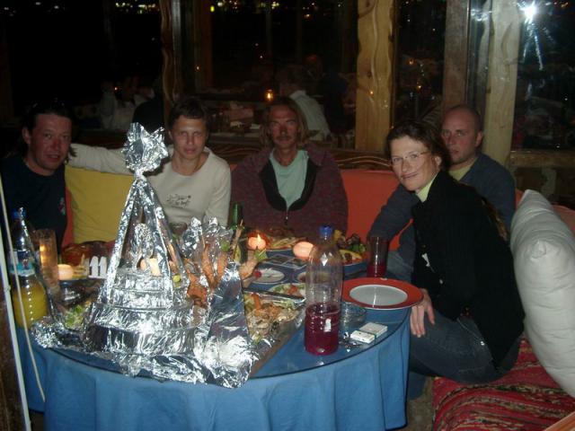 Праздничный ужин в El Fanar Cafe (Дахаб-сити).